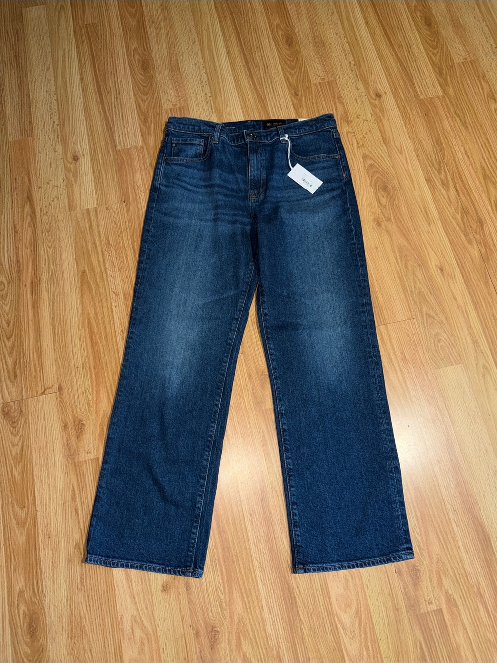 NWT AG Brinley Mid-Rise Straight Leg Jeans Size 31 - Picture 3 of 9